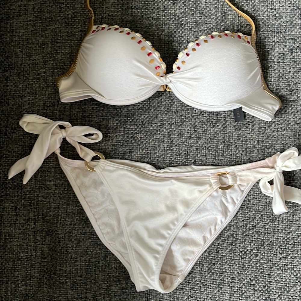 Victoria’s Secret Bikini